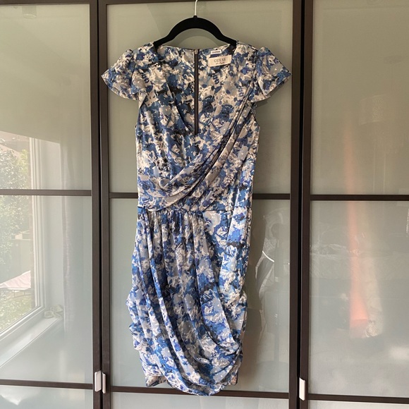 GUESS Los Angeles v-neck drape dress - Picture 3 of 14